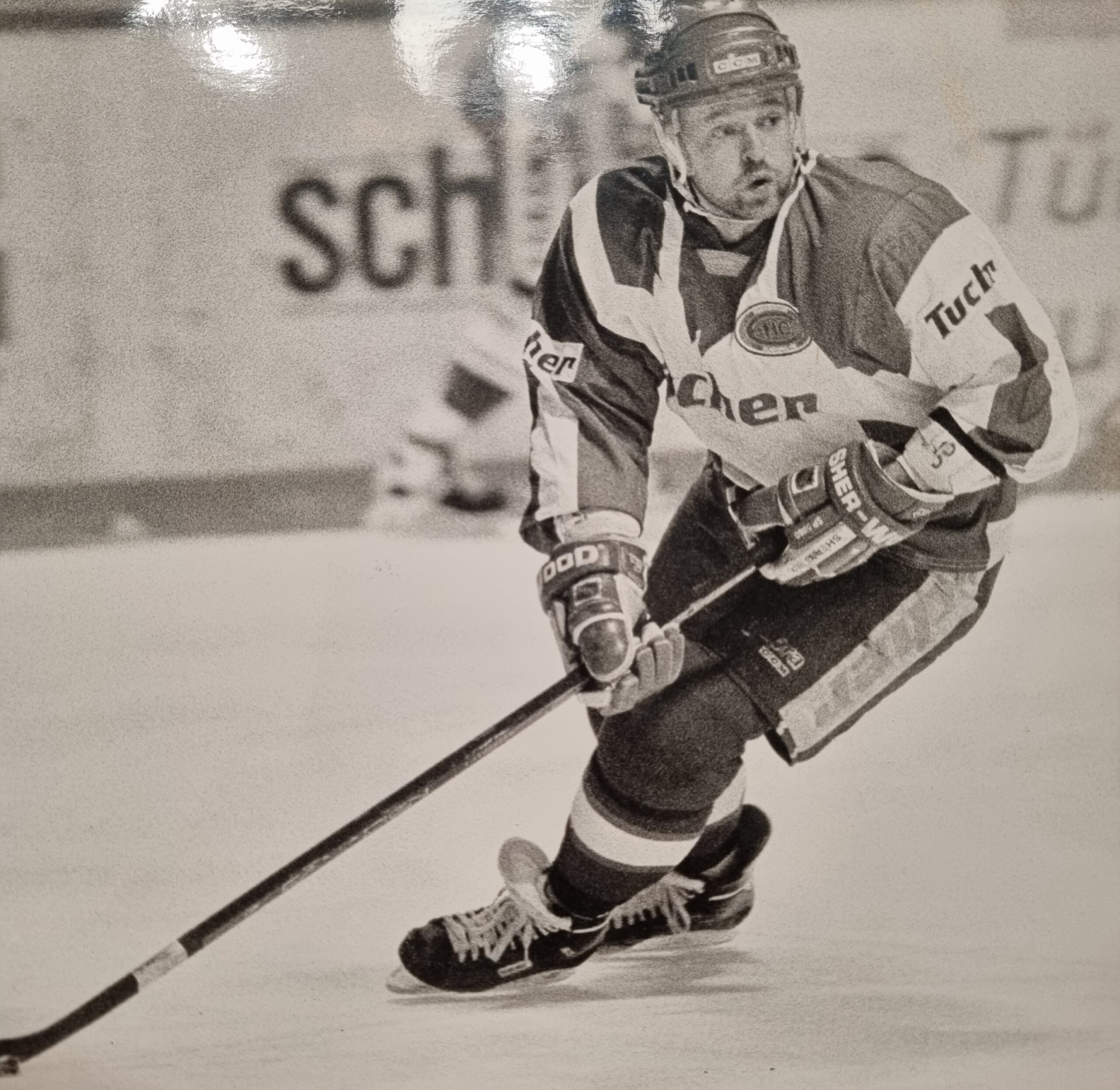 Eishockey Spieler Josef Wassermann